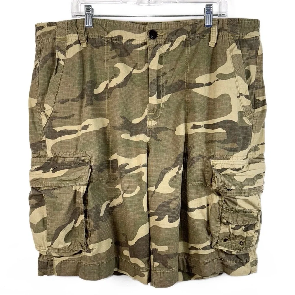 Aeropostale Mens Camouflage Cargo Shorts 42 - Picture 1 of 9